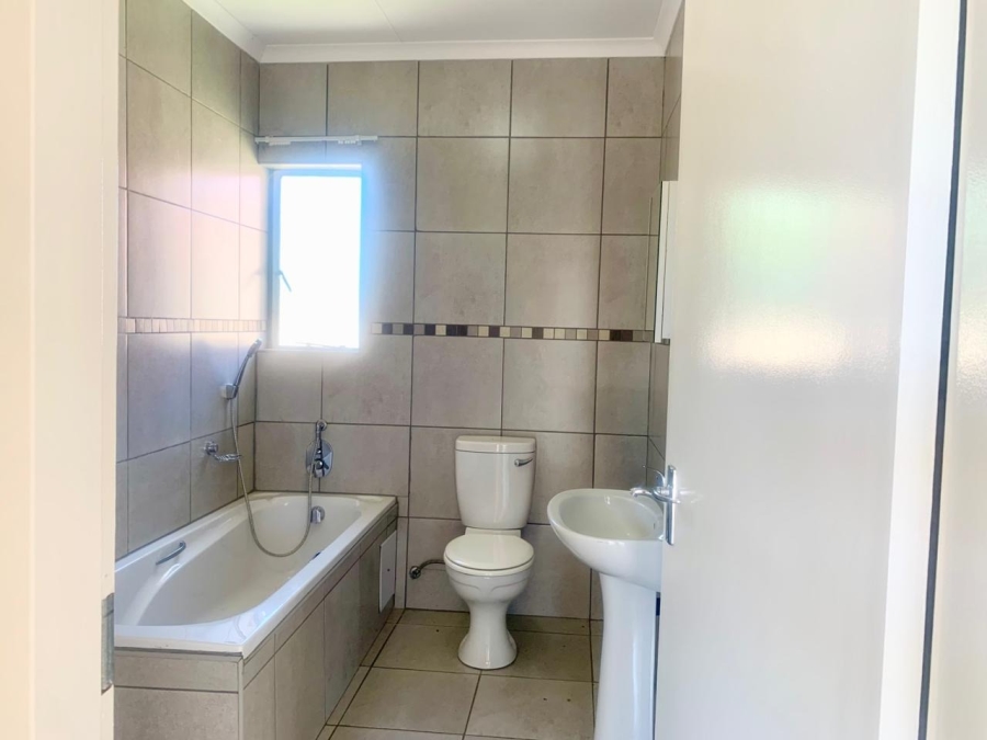 3 Bedroom Property for Sale in Waterkloof East North West